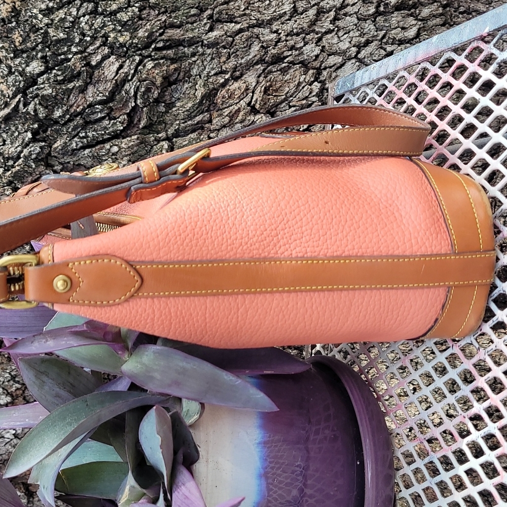 Vintage Dooney & Bourke AWL Sweet Peachy Hobo - Picture 2 of 16
